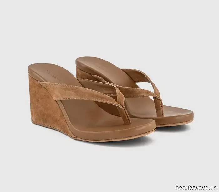 Ich dachte, ich hasse die Mode der 2000er, aber diese Retro-Sandalen-Trends sind tatsächlich schick.