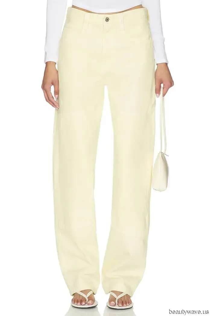 Forget about black ballet flats—this summer, the trendiest individuals are opting for these colors instead.
