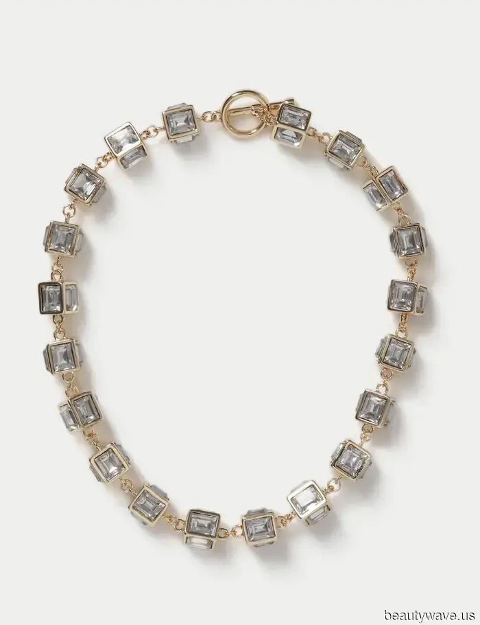 Trust Me: I'm a Stylist—These 5 Surprising Accessories Will Trend in 2026