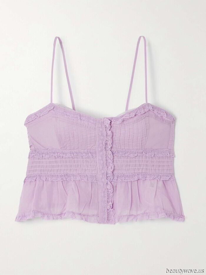 Not Ruffle, Not Lace—The Stylish Top Trend That Appeals to Both Minimalists and Those With Classic Tastes.