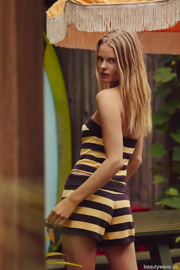 8 Print Trends for Spring 2026 That Every Fashionable Individual Is Already Sporting