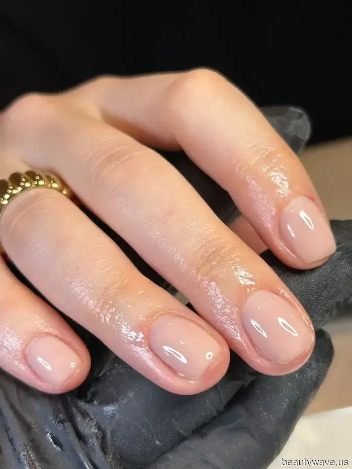 Warte, es gibt eine neue Form von BIAB und meine Nägel sehen dadurch so viel besser aus.