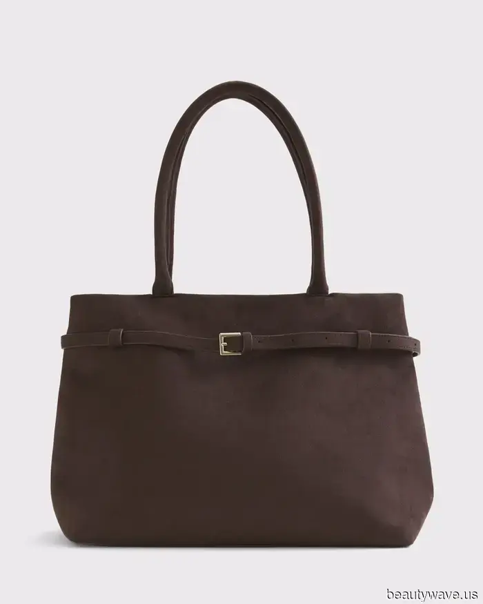 Apologies to the Black Pieces in My Closet—I'm Really Into This Stylish, Classic Color for Fall