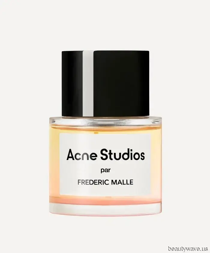 Forget Strong Scents—Here Are the Sophisticated Fragrances I Use Daily.