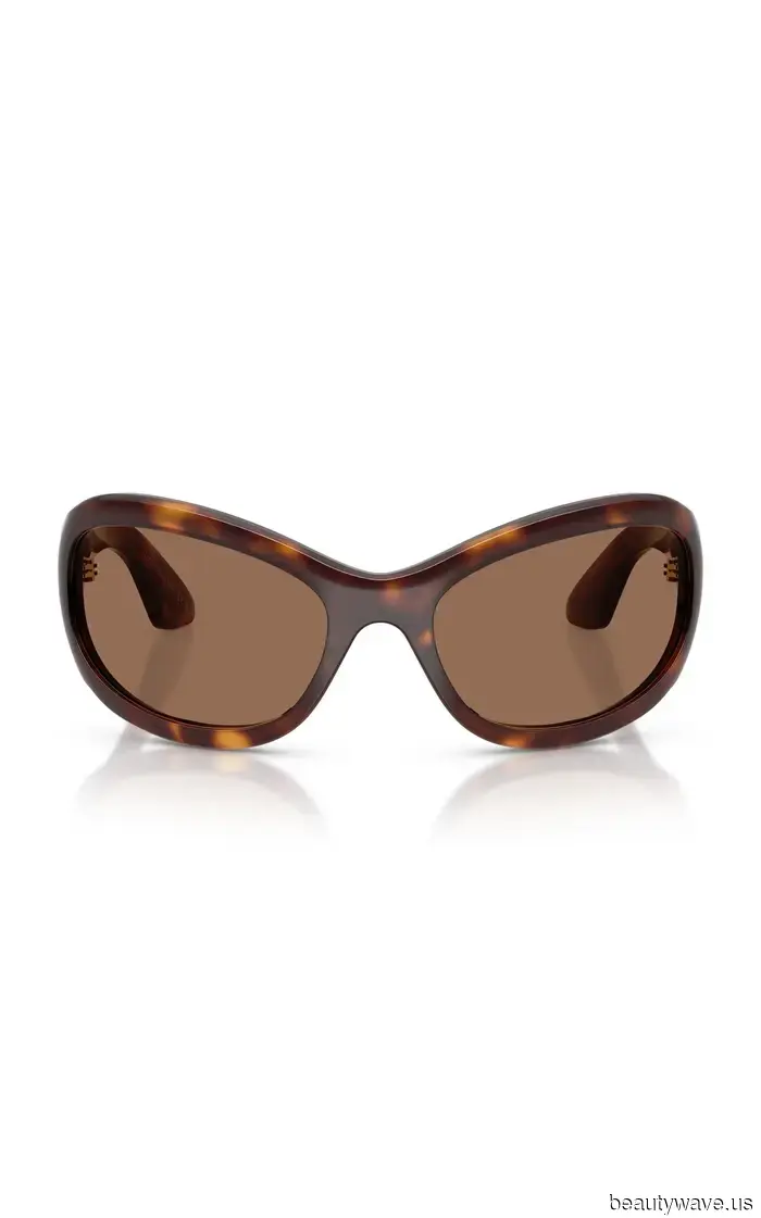 The Sunglasses Style That All Fashion Insiders Will Be Donning in 2026