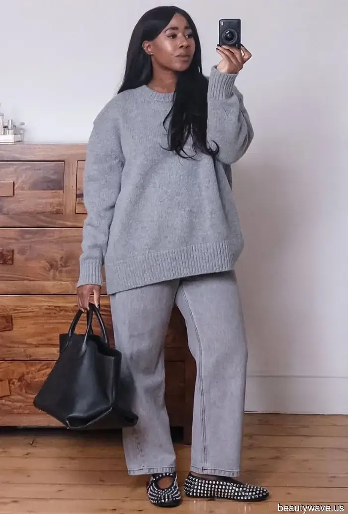 Puede que no estés de acuerdo, pero creemos que estas 6 tendencias de jeans están pasadas de moda para el otoño de 2025.