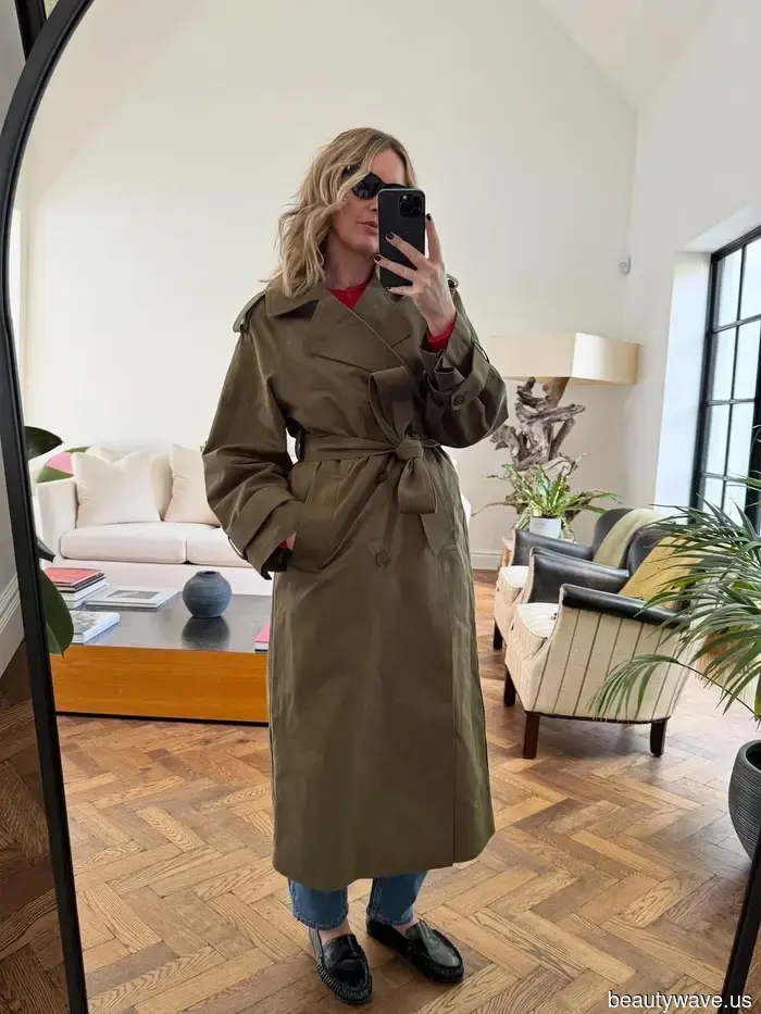 Improvvisamente, ogni persona alla moda che conosco indossa un trench coat del marchio londinese che rivaleggia con Zara.