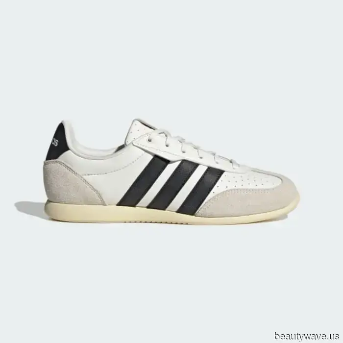 No Shorts: La Forma de It-Girl en que las Personas de Moda en sus 50s Están Usando Zapatillas Adidas Este Verano