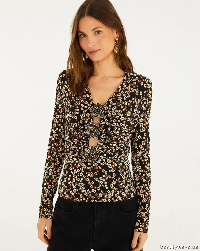 If you’re sporting one of these trends from Spring/Summer 2026, I’ll recognize that you're ahead of the game.