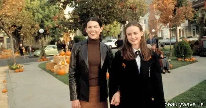 Hol dir einen Kaffee und eine Takeout-Speisekarte: 12 Möglichkeiten, einen Gilmore Girls Herbst zu verbringen