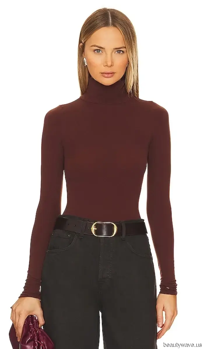 Ho impostato il limite di prezzo di ricerca Revolve a $150 e ho trovato questi 44 gioielli chic.