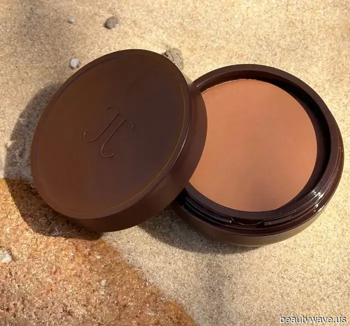 "Aussie Girl Glam" is the sun-kissed makeup style I'm excited to experiment with this summer.