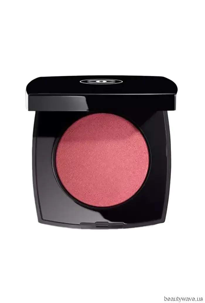 Laufey ist unser ultimativer Coquette-Beauty-Ikone&mdash;7 "Vintage Romance"-Looks, die es wert sind, nachgemacht zu werden