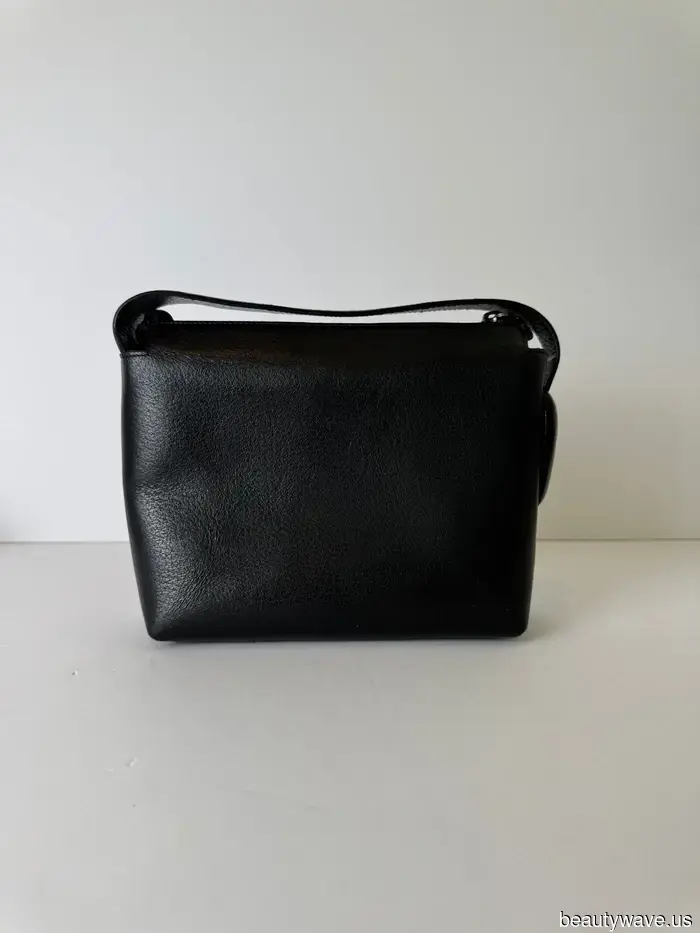 Ich bin eine Pendler-Mama, die in der Modebranche arbeitet&mdash;das sind die 7 einfachen Teile, die ich immer trage, um schick auszusehen.