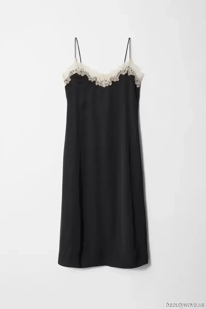 Victoria Beckham has validated my theory—this lovely detail makes black dresses more unique.