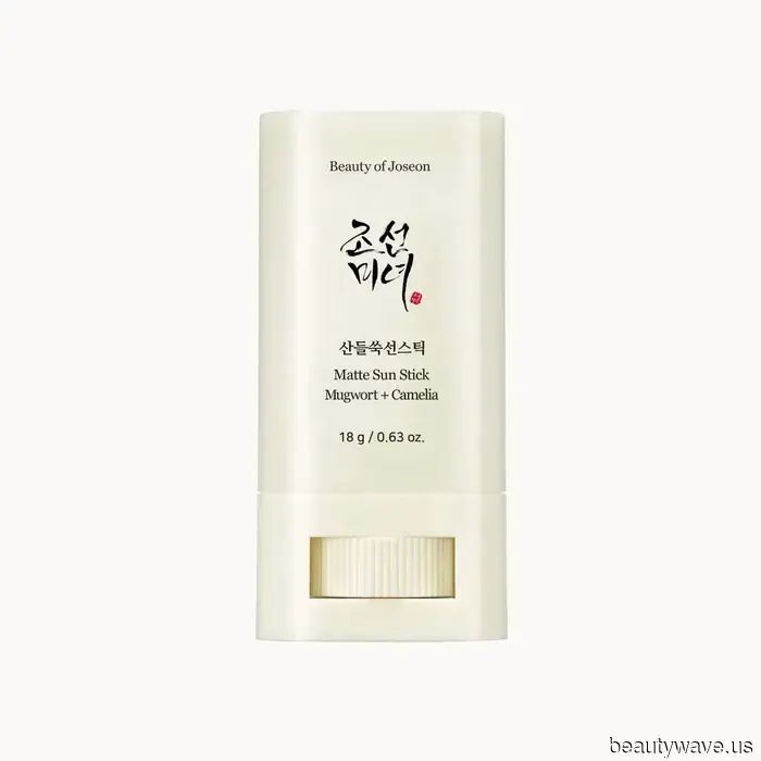 I Was Terrible at Reapplying SPF Until I Found This Useful Product