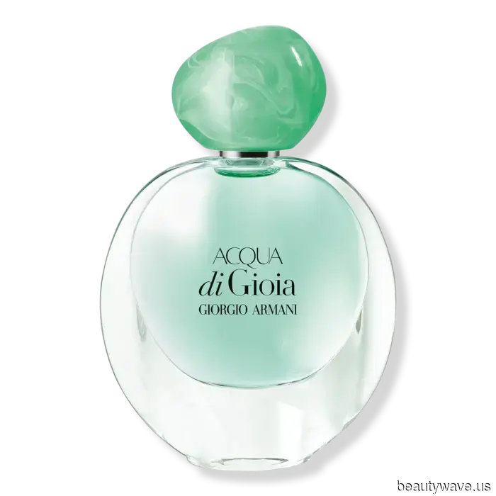 Note di Brezza Marina e Acqua Aperta&mdash;19 Profumi Acquatici Che Profumano di Spiagge Estive
