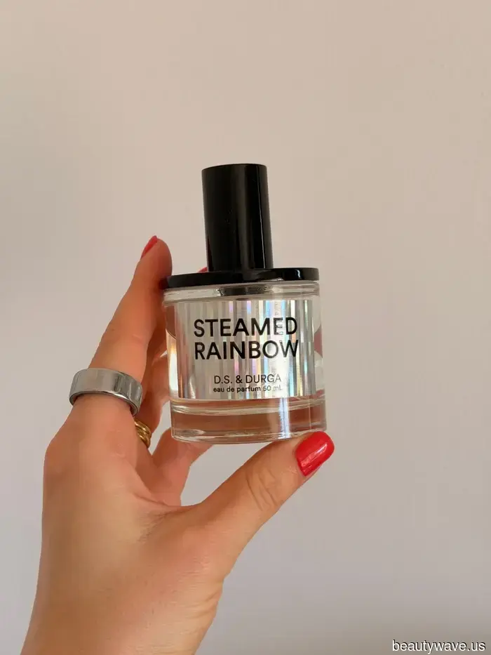 Forget Strong Scents—Here Are the Sophisticated Fragrances I Use Daily.