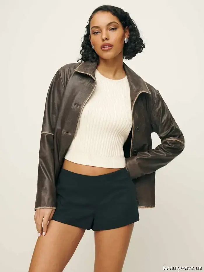 Confirmed: These Are the Flat Shoes Style Icons Are Pairing with Jeans and Skirts This Spring.