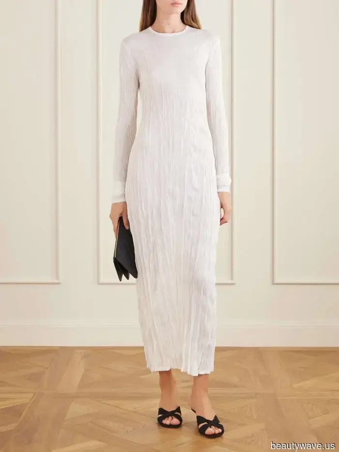 No, not ballet flats—this summer, I’ll be centering my outfits around this timeless sandal instead.