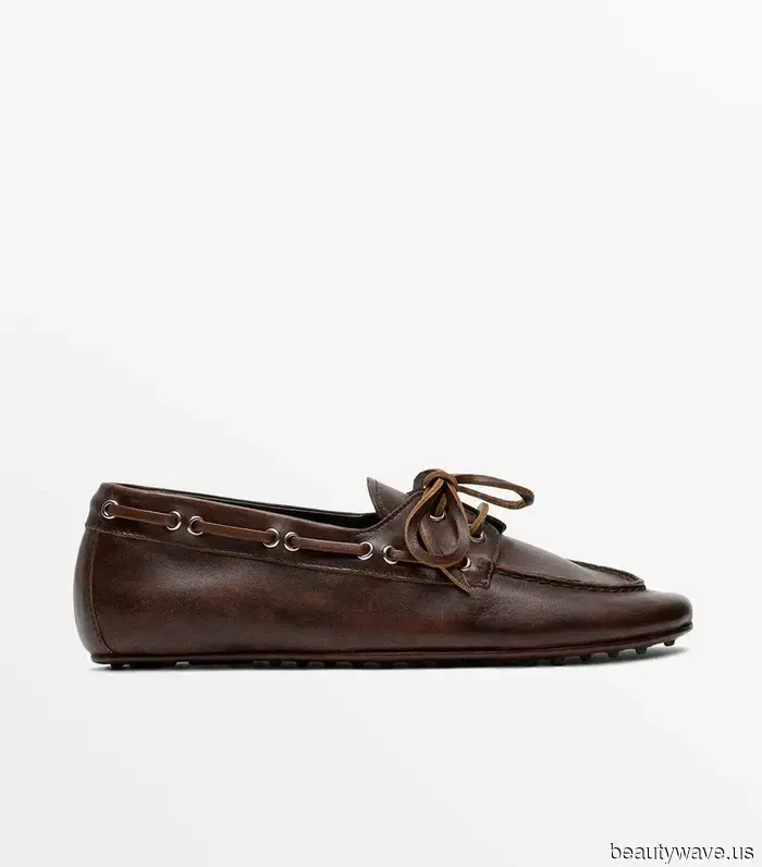 Tieni le Sneakers&mdash;Questa è la tendenza delle scarpe basse autunnali da indossare con i pantaloni corti a partire da ora