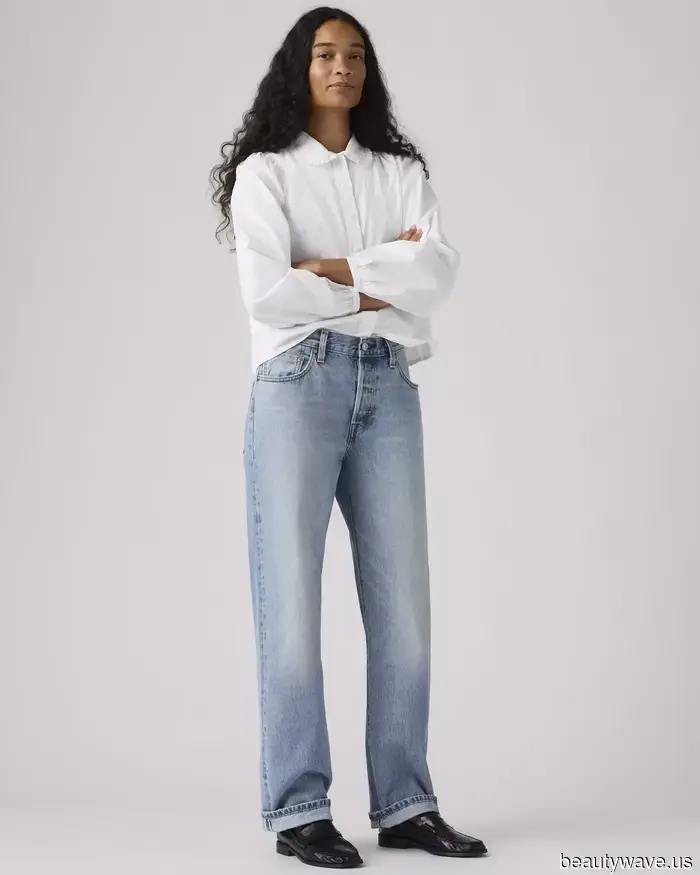I Didn’t Have a Single Pair of Jeans (I Know), But My Stylish Coworkers Encouraged Me to Try This One Style.