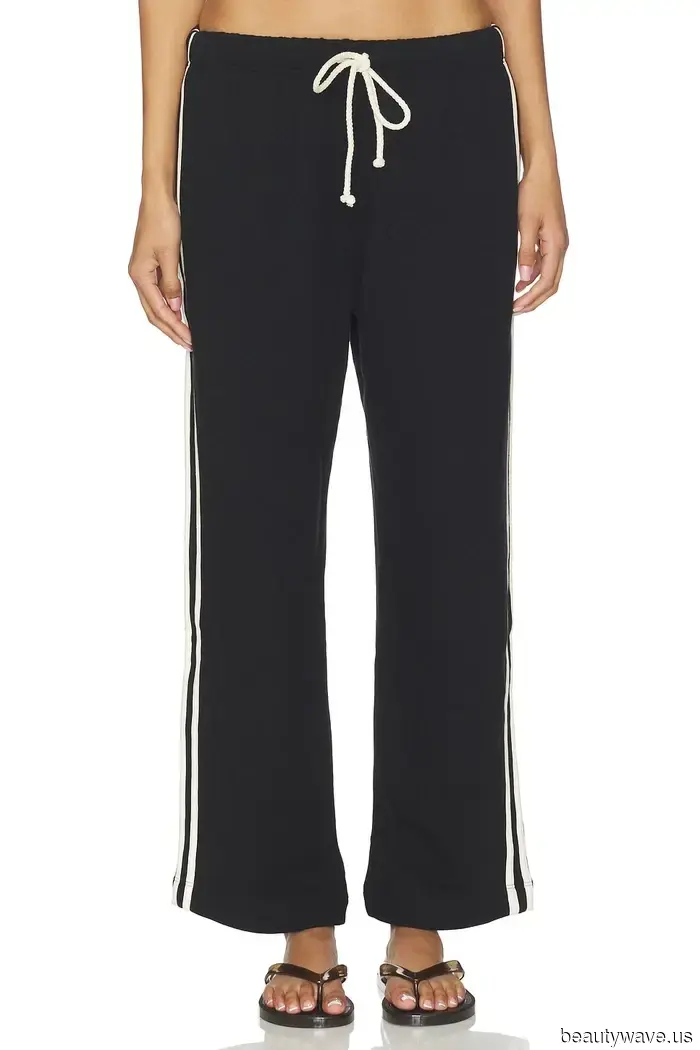 Not Capris, Not Poplin: The Trendy Cool-Girl Pants Elsa Hosk Pairs with Ballet Flats and Windbreakers