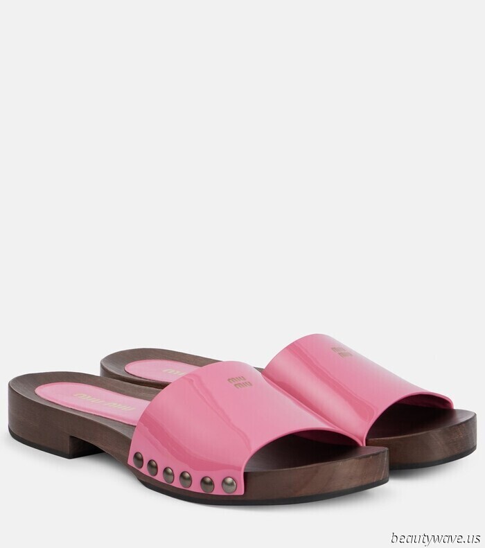 I'm a Shopping Director, and I'm sharing a list of 35 stylish items—enjoy!