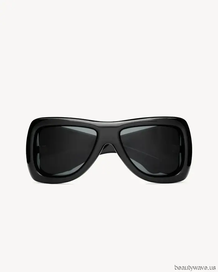 Trust Me, I'm a Fashion Editor—Here Are the Designer Accessory Trends Worth Investing In for Spring 2026.