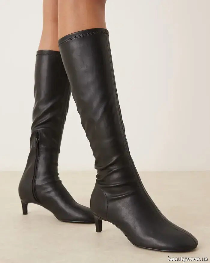 Apologies, Flats—These Heeled Shoe Trends for Winter 2025 Are Currently the Preferred Choice Among Fashion Enthusiasts.