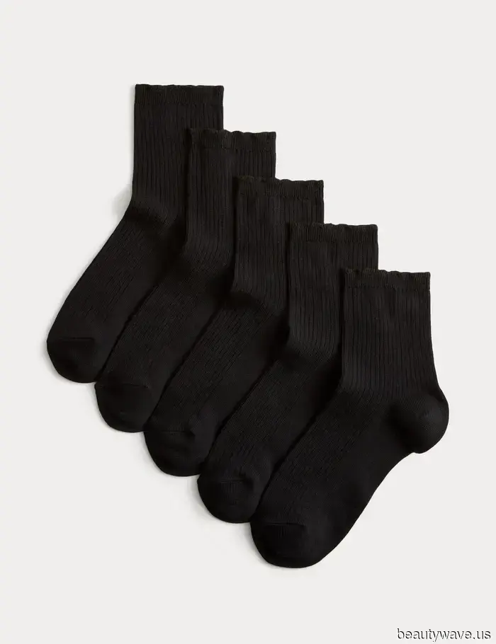 Ich dachte, Trainer wären "langweilig" &mdash; diese 5 Promi-Outfits haben mich eines Besseren belehrt.