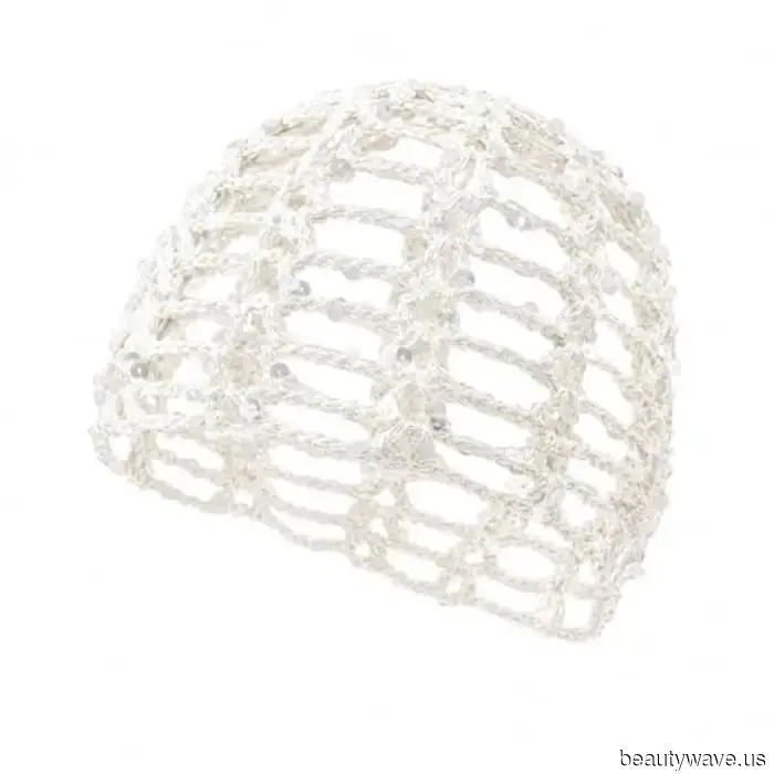 Desde pañuelos de seda hasta gorras de ganchillo, estos son los accesorios para el cabello de verano que las chicas it no pueden dejar de usar.