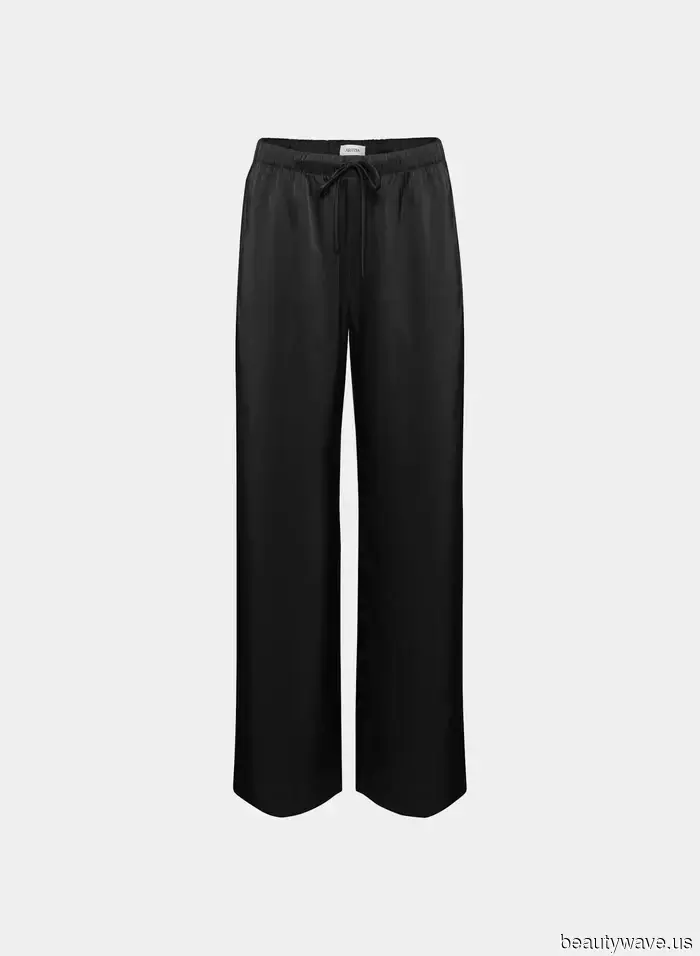 Every chic French woman understands that these 8 items give outfits a luxurious appearance.