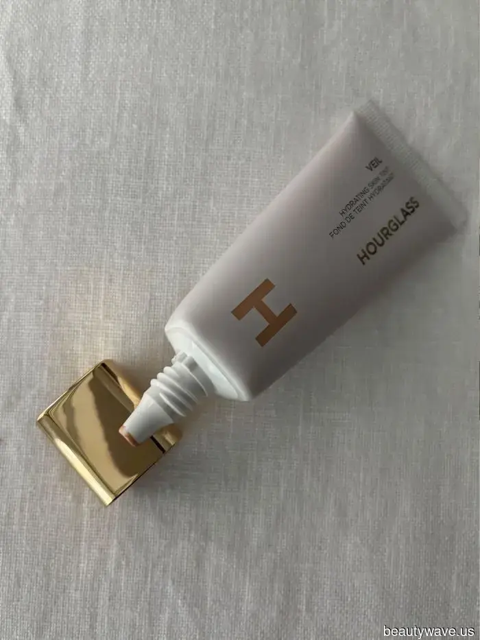 This Skin Tint Looks So Natural That I've Completely Abandoned Foundation.