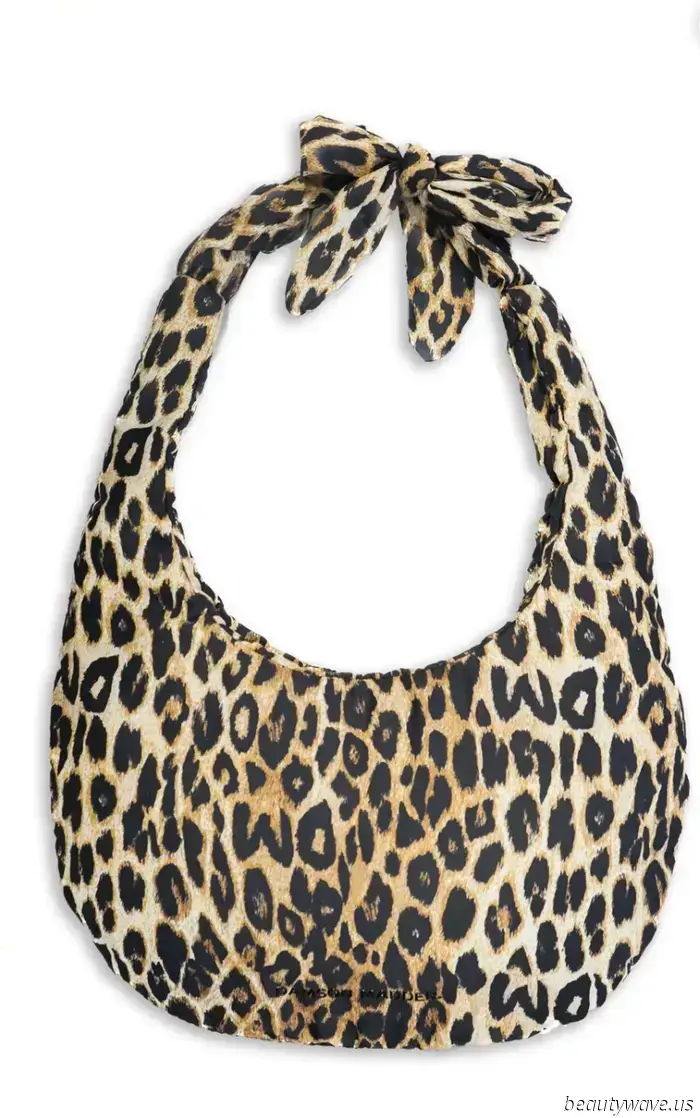 Is it only me, or have fashion enthusiasts everywhere started opting for this cooler year-round silhouette instead of sandals?