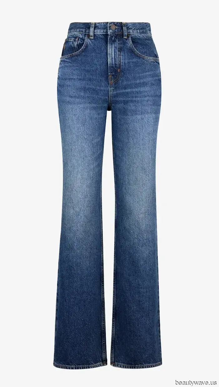 Breaking News: The Denim Wash That Will Rule Every Stylish Look This Fall