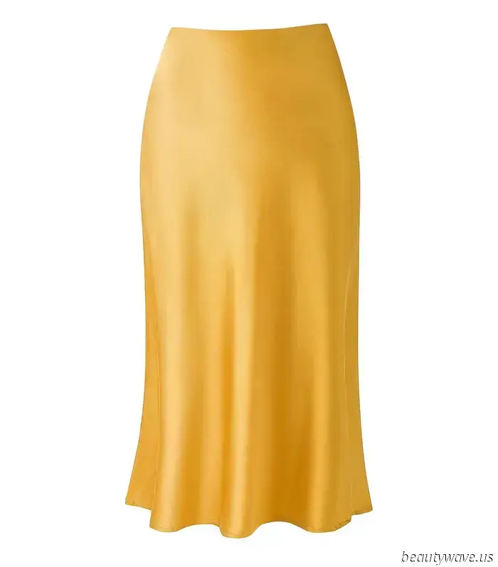 It's Here: The It-Girl Skirt Trend to Pair with Flats This Summer