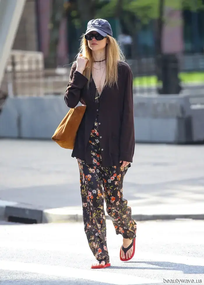 JLaw Just Styled The Row's Popular Flip Flops with a Jeans Alternative Trend I Never Thought She Would Adopt.