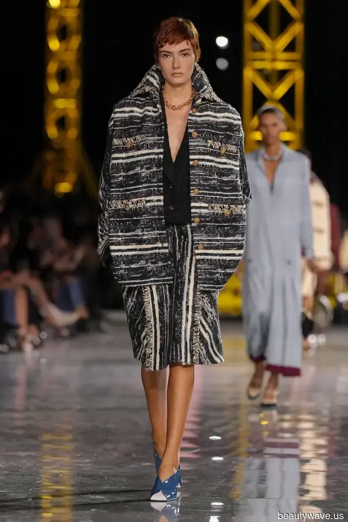 Not Brown, Not Burgundy—The Beautiful Shoe Color Trend That's Dominating at Chanel and Prada