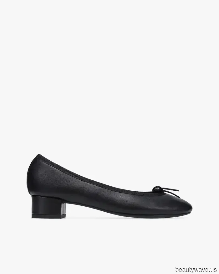 Non Sneakers, Non Sandali&mdash;Le Celebrità a NYC Indossano le Iconiche Ballerine che i Parigini Comprano in Grandi Quantità