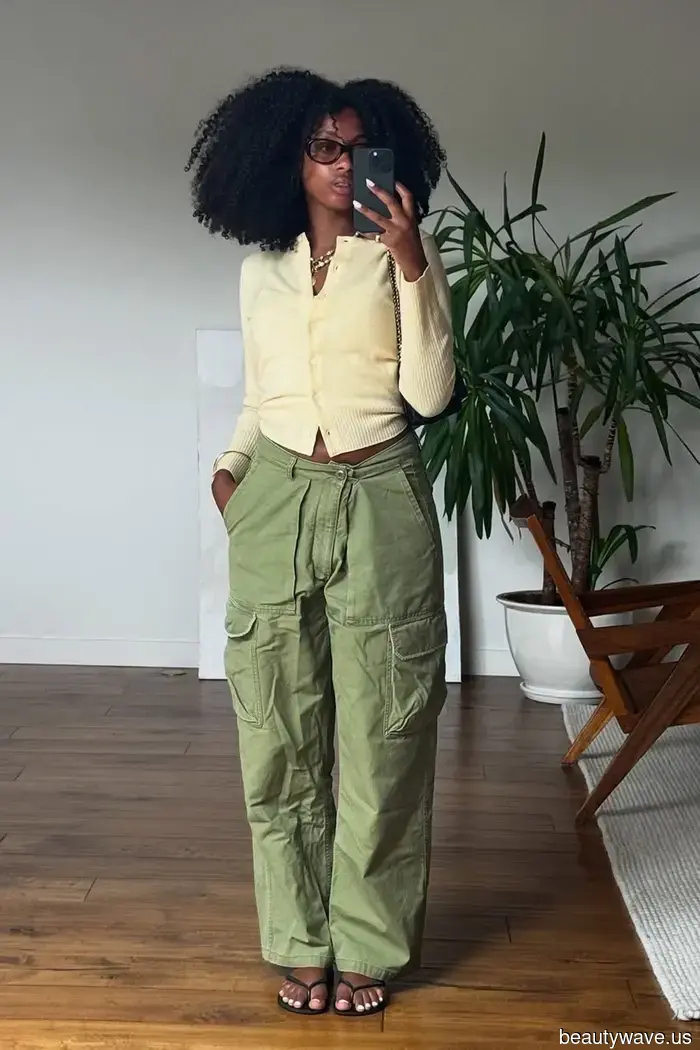The Most Practical Pant Trend in Fashion Is Returning—Here Are 7 Stylish Ways to Wear Them in 2026.