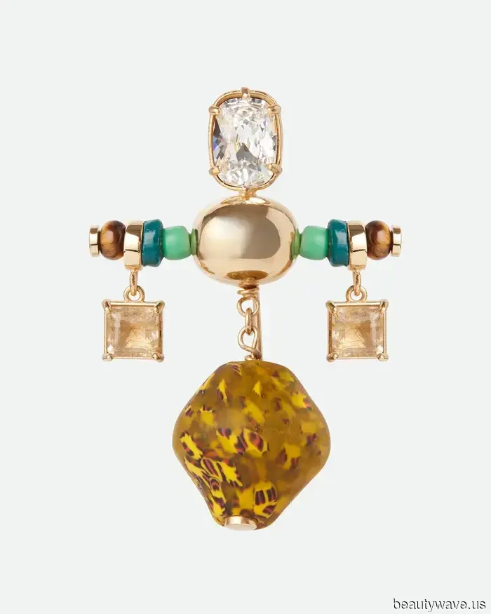 Trust Me, I'm a Fashion Editor—Here Are the Designer Accessory Trends Worth Investing In for Spring 2026.