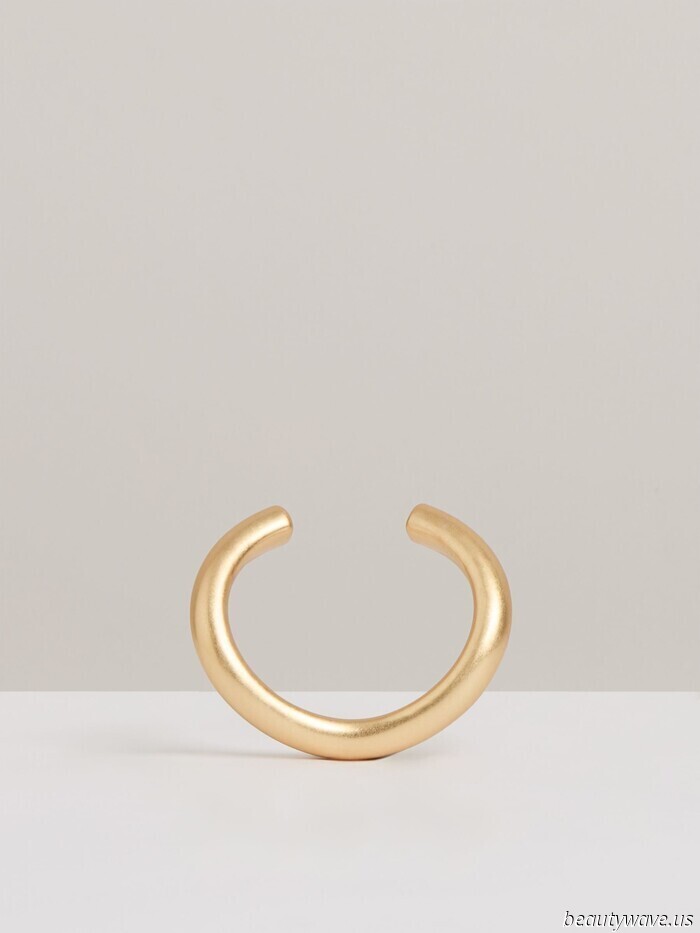 I'm searching for a simple method to enhance my wardrobe this summer—this unbelievably stylish jewelry trend is the answer.
