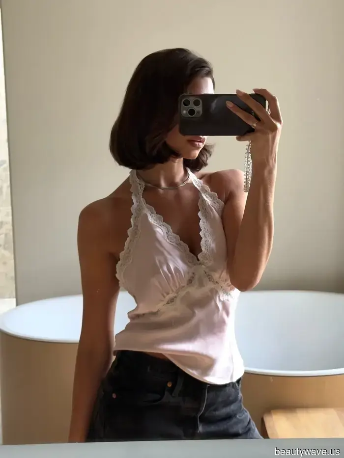 7 Tops de Verano Chic que las Mujeres Europeas Están Usando con Jeans