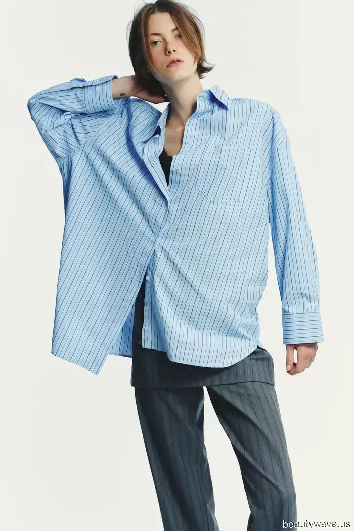 Lucir elegante en el aeropuerto en 2025 significa llevar esta tendencia de camisas y esta tendencia de zapatos con jeans.