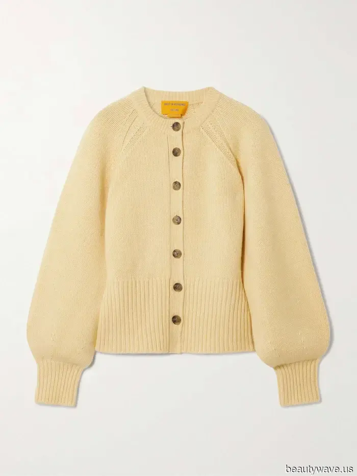 Apologies to my wardrobe full of black—these 7 colors are captivating me this season.