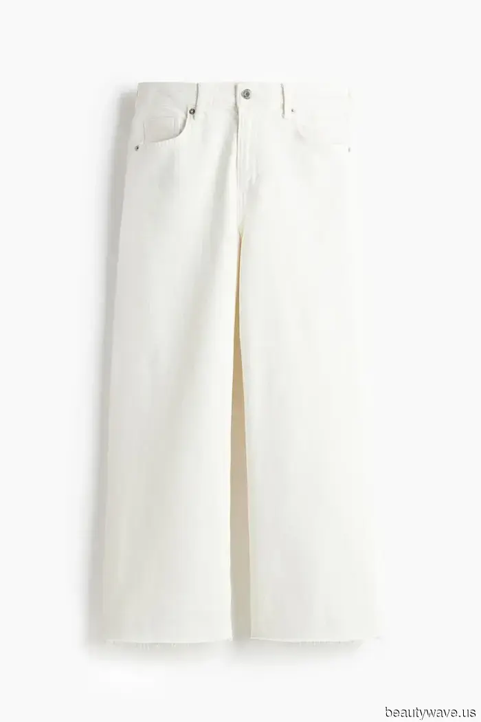 I Can Tell You’re Fashionable If You Match Your White Jeans With Any of These 6 Shoe Colors