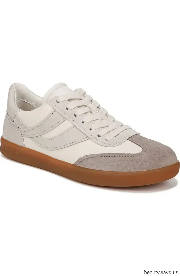 Not Suede, Not Leather: The "Perfect" Winter Sneaker Trend That Tate McRae Paired With Wide-Leg Jeans