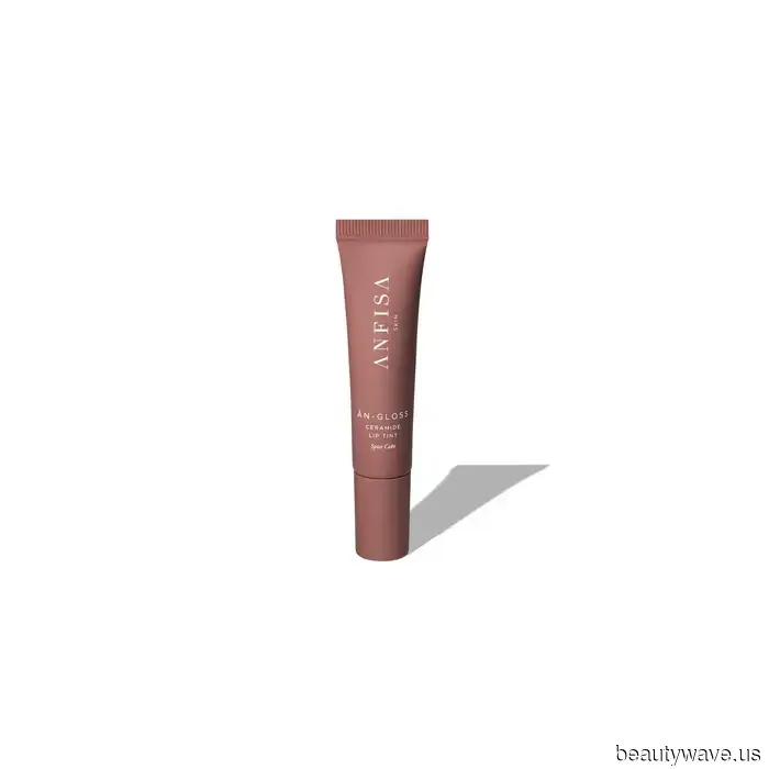 Soy Diseñadora de Moda y Modelo&mdash;No Saldré de Casa Sin *Este* Producto de Maquillaje