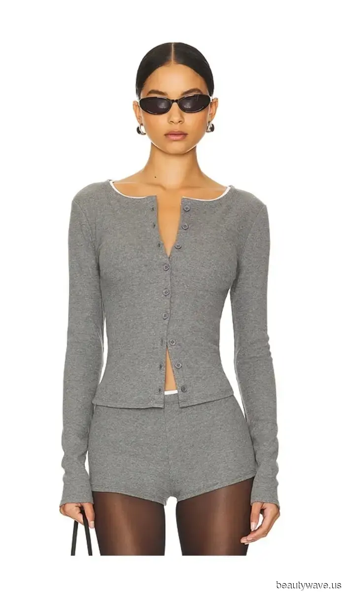 Ho impostato il limite di prezzo di ricerca Revolve a $150 e ho trovato questi 44 gioielli chic.